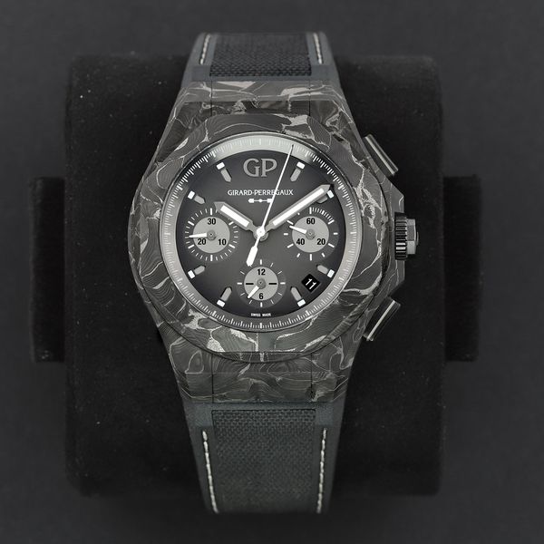 Girard Perregaux Laureato 81060-41-3222-1CX